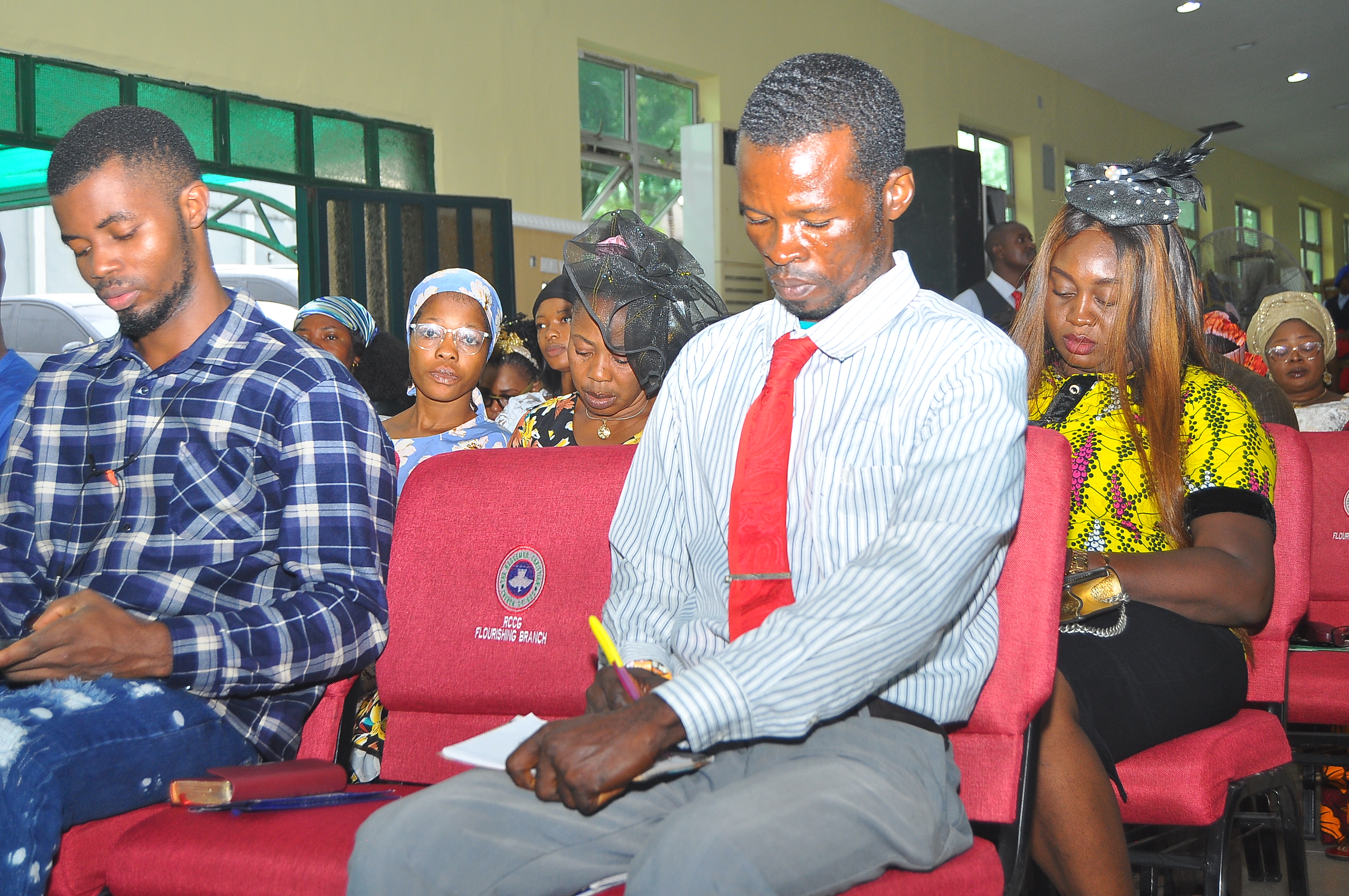 Church service photo 13